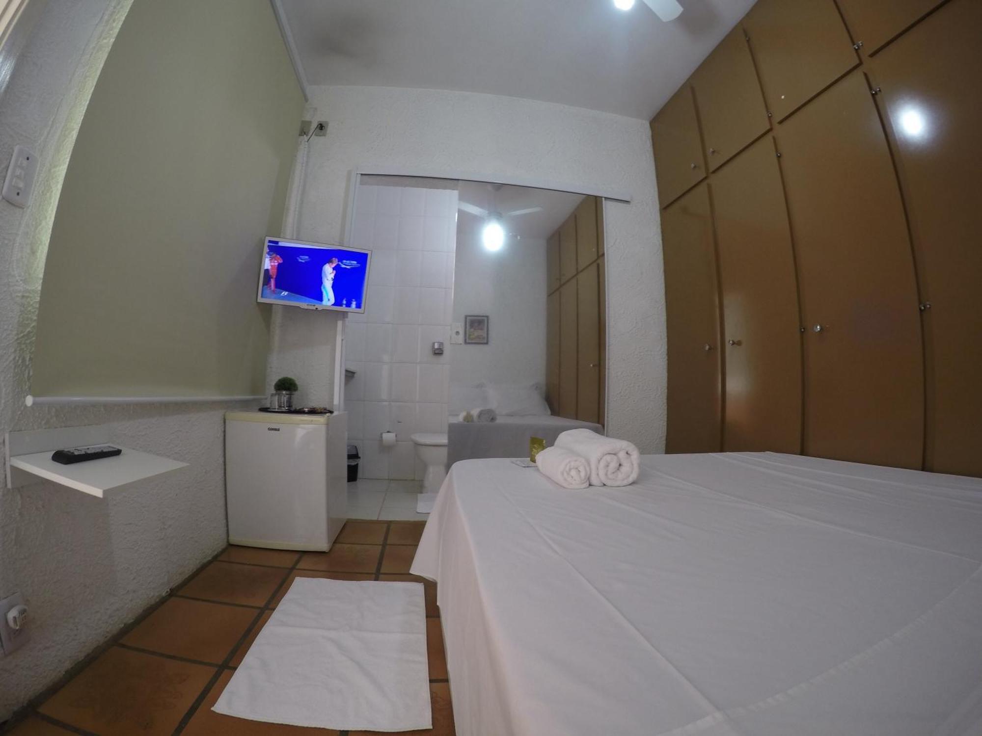 Black Hotel Бауру Номер фото