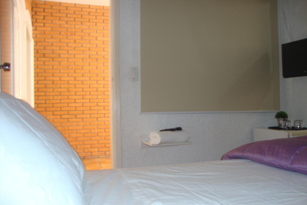 Black Hotel Бауру Номер фото